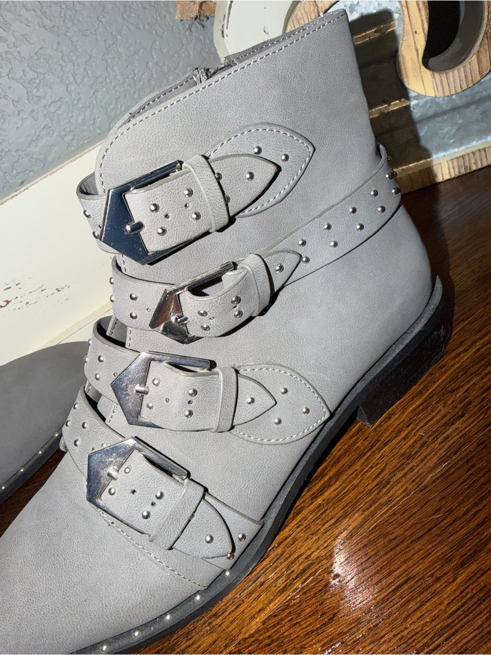 🎉Forever 21 Gray Studded Buckle Ankle Booties - Picture 4 of 11
